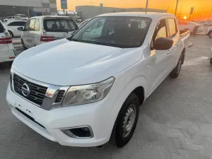 2019 Nissan Navara S