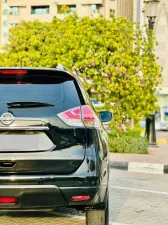 2017 نيسان اكس تريل SL