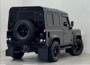 2010 لاند روفر ديفندر 110 SE