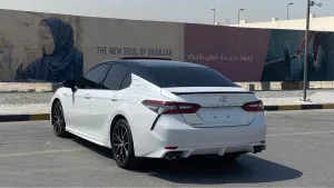 2021 تويوتا كامري GL