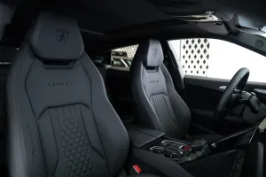 2023 لامبورجيني اوروس STD