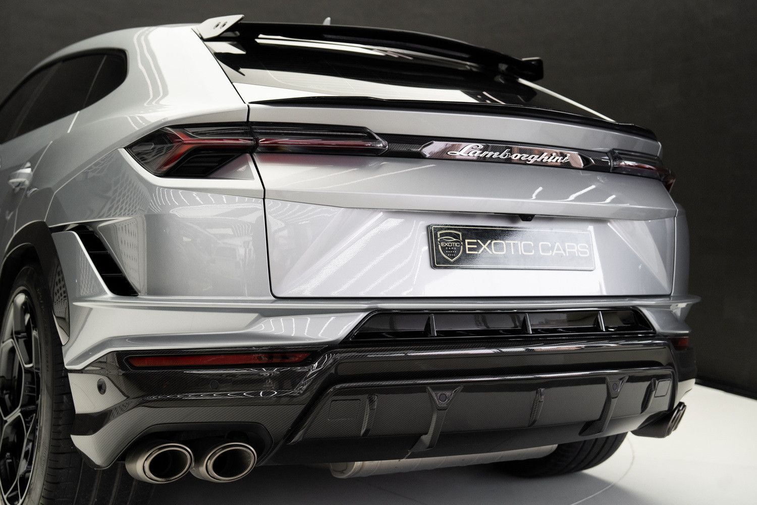 2023 لامبورجيني اوروس STD