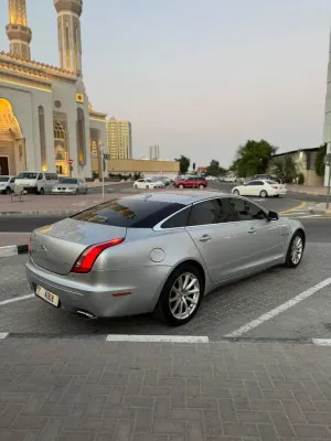 2013 جاكوار الفئة - اكس SE