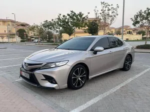 2020 تويوتا كامري Exclusive
