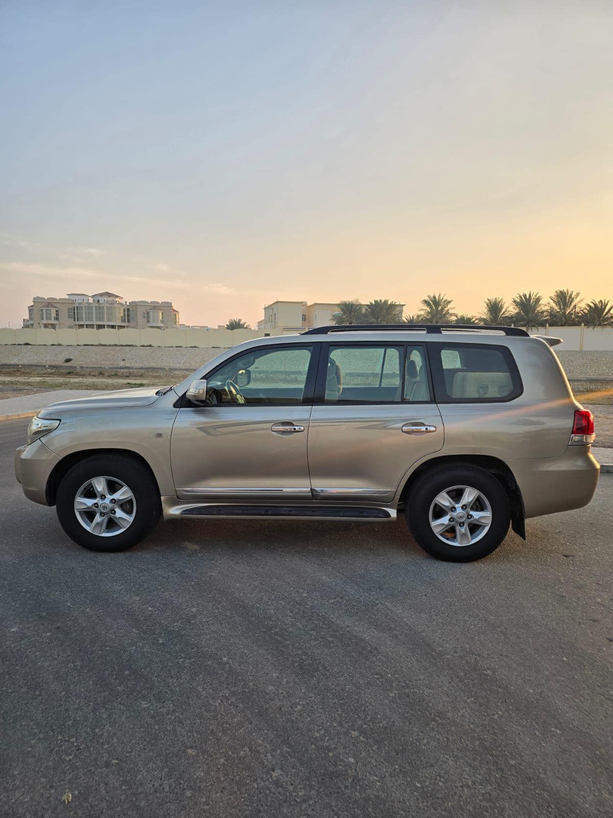 2010 Toyota Land Cruiser VXR