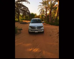 2015 لينكولن نافيجيتور Standard