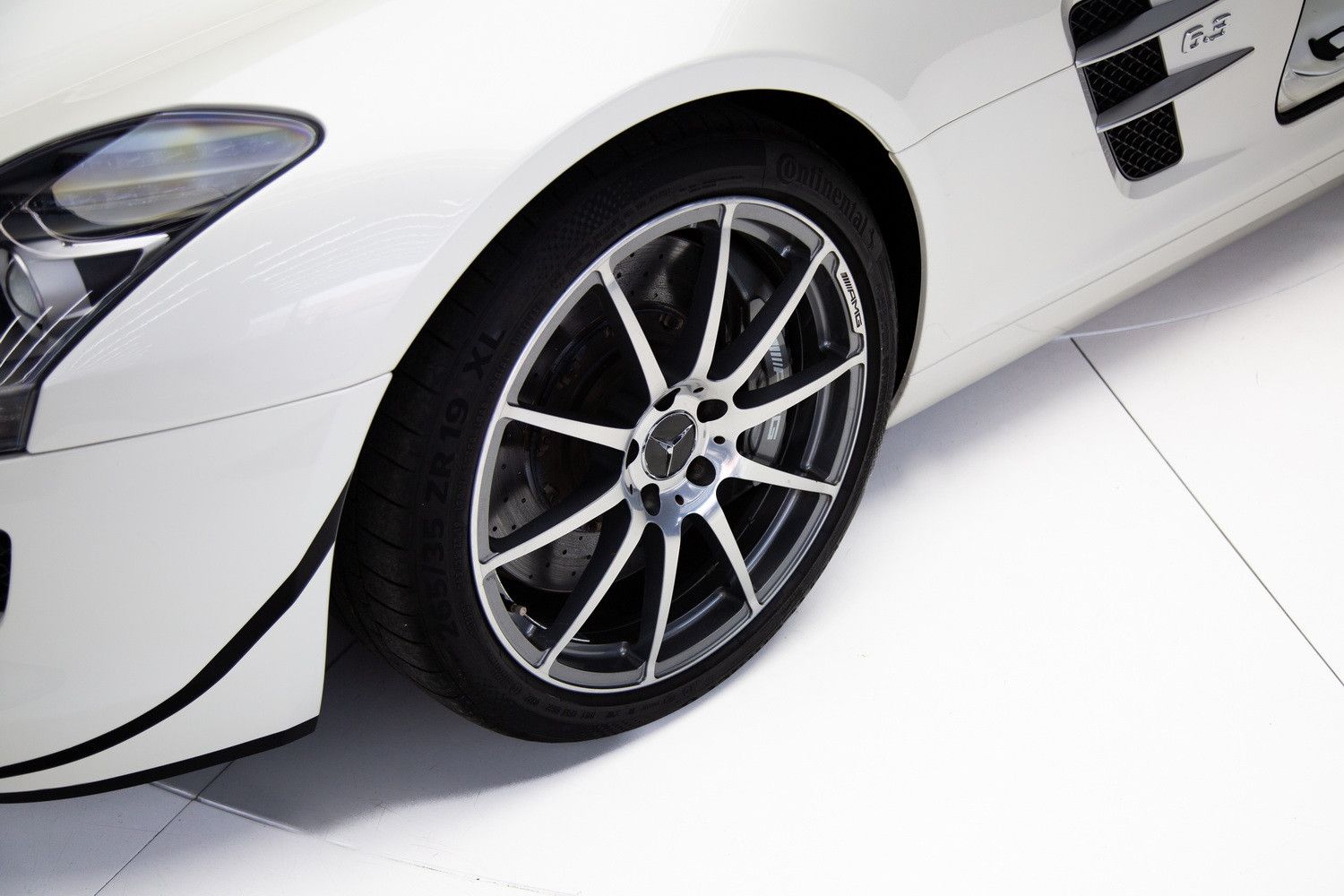 2011 مرسيدس-بنز اس ال اس AMG