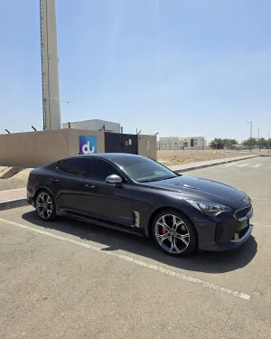 2018 كيا ستينجر GT