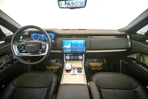 2023 لاند روفر رينج روفر SV LWB
