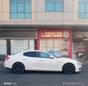 2014 مازيراتي جيبلي ١ GranSport