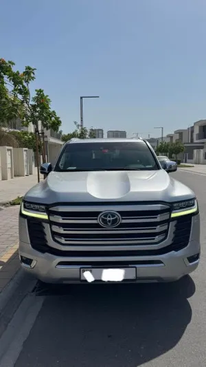 2022 تويوتا لاند كروزر VXR