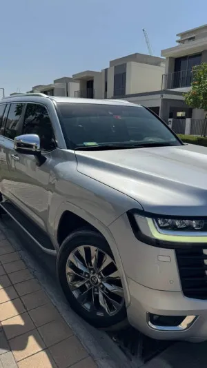 2022 تويوتا لاند كروزر VXR