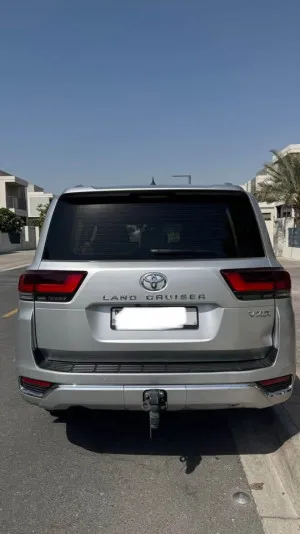 2022 تويوتا لاند كروزر VXR