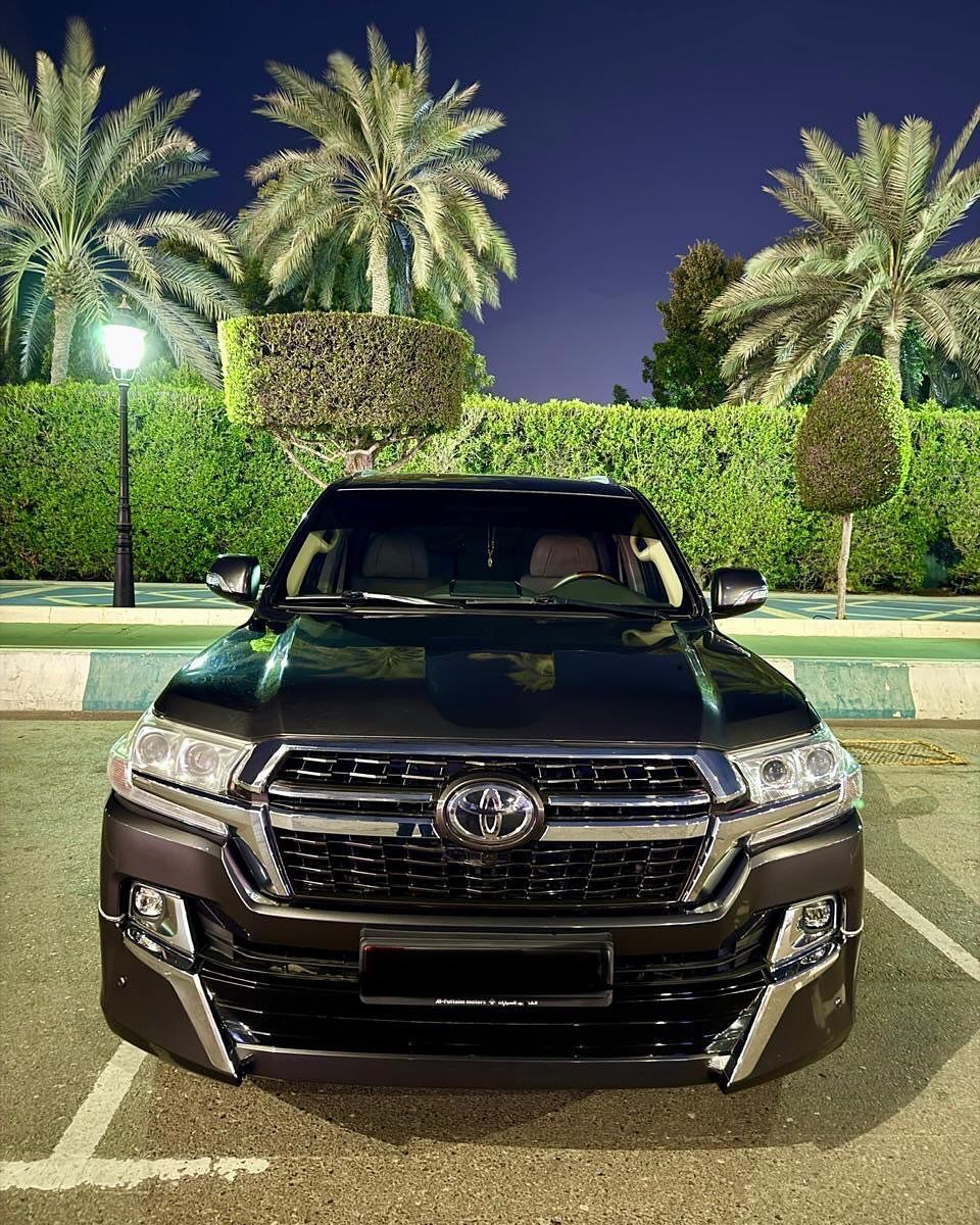 2013 Toyota Land Cruiser GXR