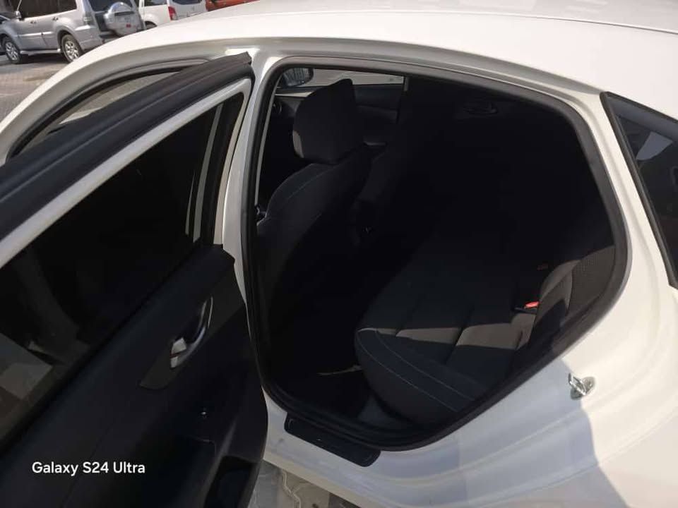 2024 كيا سيراتو EX hatchback