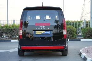 2023 هيونداي ستاريا standard