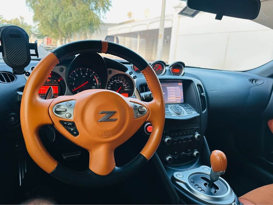 2014 نيسان ٣٧٠Z Base