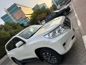 2023 تويوتا برادو GX