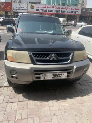 2004 ميتسوبيشي باجيرو Signature Edition