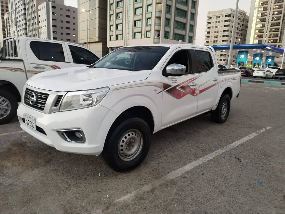 2016 Nissan Navara S