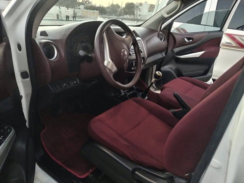 2016 Nissan Navara S