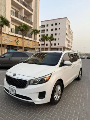 2015 كيا سيدونا LX