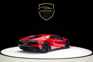 2017 لامبورجيني أفندايتر SV