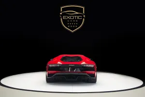 2017 لامبورجيني أفندايتر SV