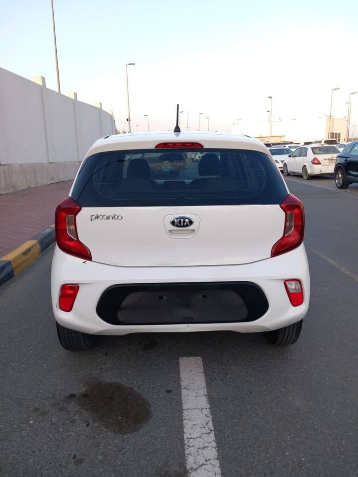 2019 كيا بيكانتو Base