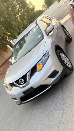 2019 نيسان روج SL