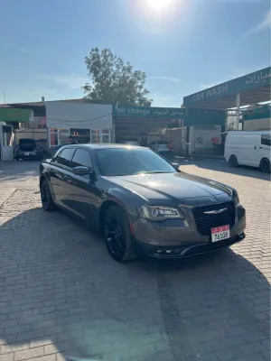 2019 كرايسلر ٣٠٠ S