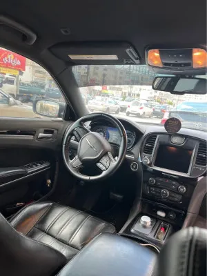 2019 كرايسلر ٣٠٠ S