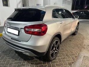 2017 مرسيدس-بنز GLA - جي ال اي GLA250