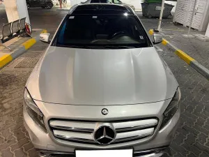 2017 مرسيدس-بنز GLA - جي ال اي GLA250