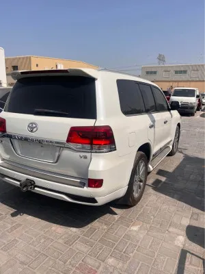 2017 Toyota Land Cruiser VXR