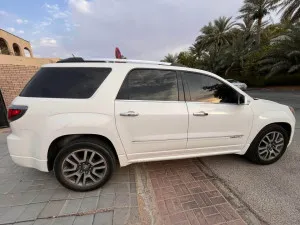 2014 جي أم سي أكاديا Denali