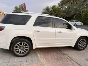 2014 جي أم سي أكاديا Denali