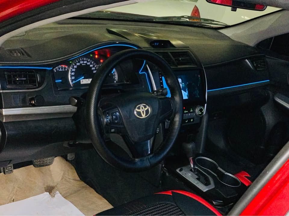 2016 Toyota Camry GLE
