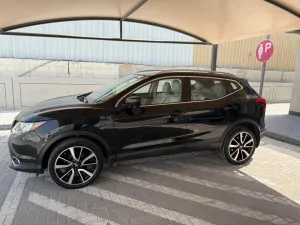 2017 نيسان روج SL