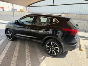 2017 نيسان روج SL