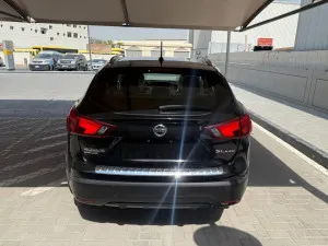 2017 نيسان روج SL