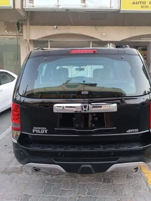 2015 هوندا بايلوت Special Edition