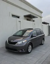 2011 Toyota Sienna XLE