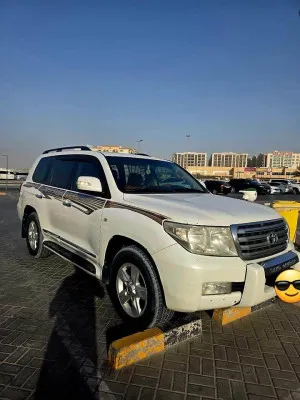 2010 تويوتا لاند كروزر VXR