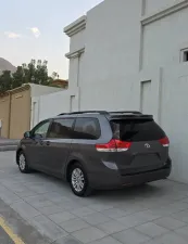 2011 Toyota Sienna XLE
