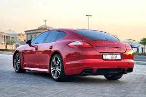 2013 بورش باناميرا GTS