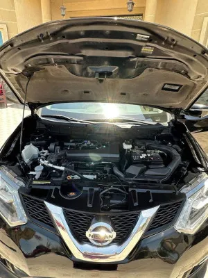 2016 نيسان روج SL