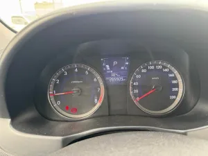 2014 هيونداي أكسنت SE