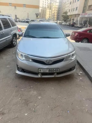 2015 تويوتا كامري Base
