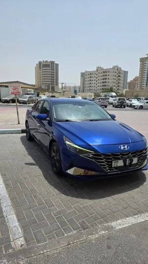 2021 هيونداي النترا SE
